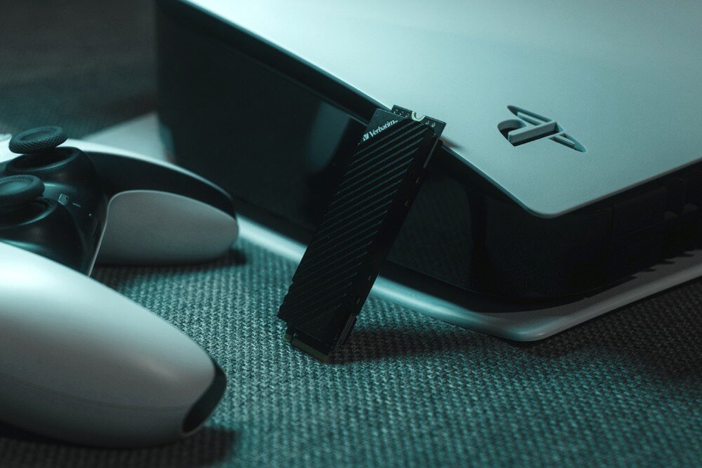 Dysk VERBATIM Vi7000G 1TB SSD kompatybilność konsole interfejs PCIe radiator