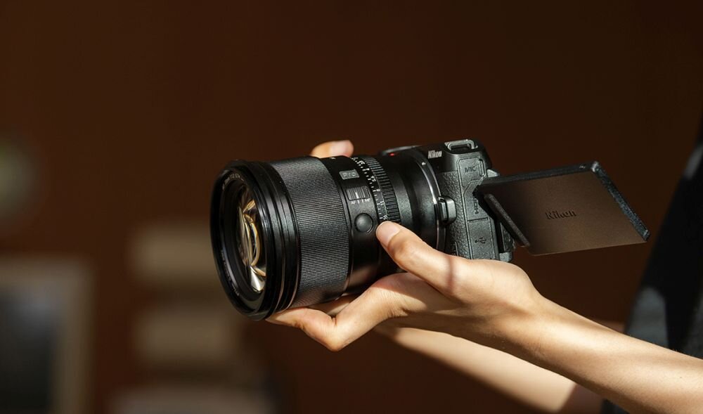 Obiektyw VILTROX AF 75mm F1.2 ogniskowa przysłona ostrość pierścienie optyka soczewki powłoki montaż bagnet światło jasność zoom filtry waga