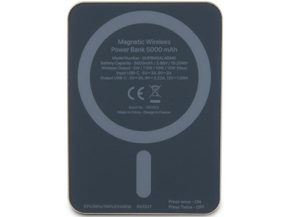 Powerbank indukcyjny GUESS 4G Strassed Metal Logo MagSafe 15W 5000 mAh komfort funkcjonalnosc pewnie lezy w dloni najwyzsza jakosc