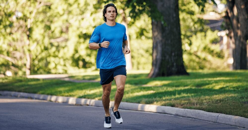 Smartwatch AMAZFIT Balance ekran bateria czujniki zdrowie sport pasek ładowanie pojemność rozdzielczość łączność sterowanie krew puls rozmowy smartfon aplikacja