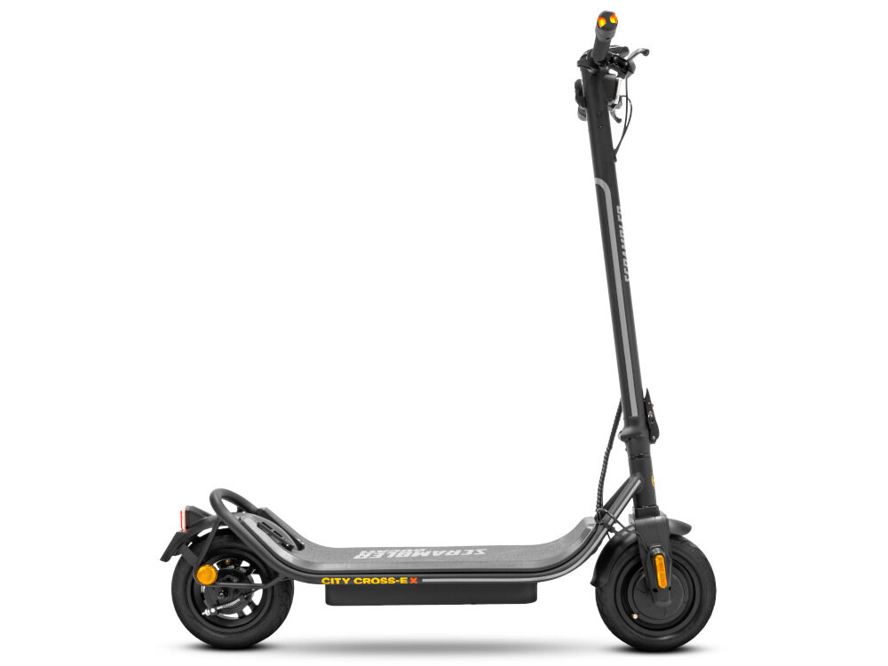 Hulajnoga elektryczna DUCATI Scrambler City Cross-E X Czarny wydajna bateria napiecie 36 V pojemnosc 12,5 Ah ladowanie okolo 5 godzin zasieg do 45 km