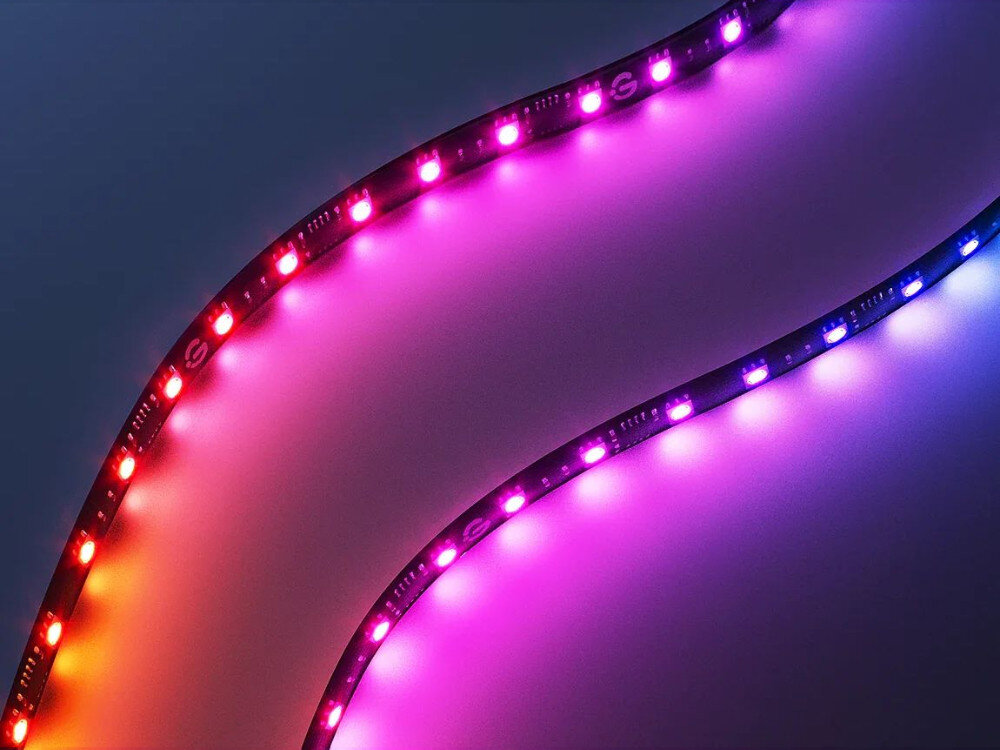 Taśma LED GOVEE Gaming Light Strip G1 H6609 1.8 m Wi-Fi/Bluetooth, VibraMatch, synchronizacja, diody, Razer, zbliżenie na paski taśmy led, które świecą