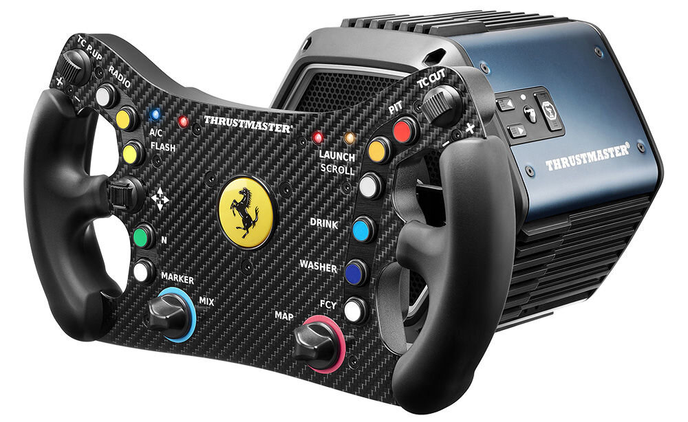 Kierownica THRUSTMASTER Ferrari 488 GT3 Wheel Add-On prezentacja urządzenia od frontu pod kątem na białym tle wraz z kompatybilną bazą dwa uchwyty Quick Release możliwość wyboru spójność
