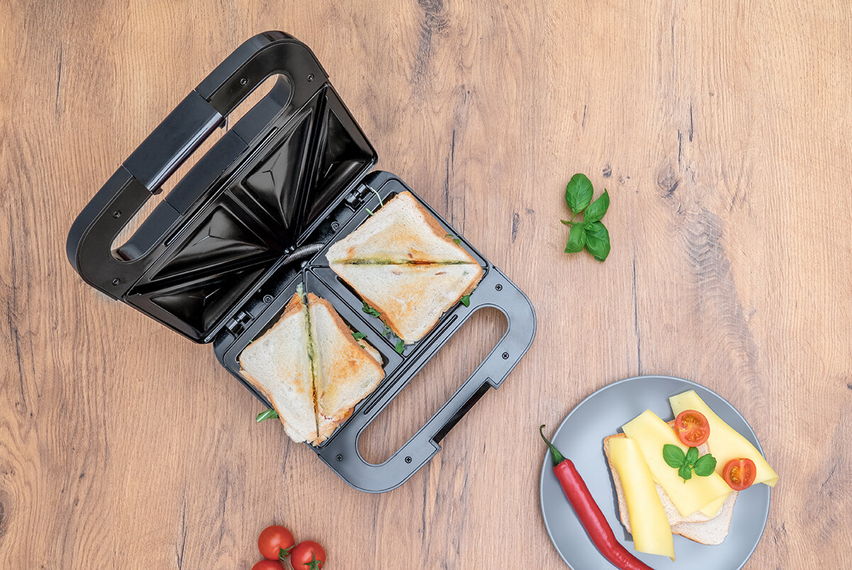 Opiekacz GÖTZE & JENSEN SM201X nieprzywierajaca powloka nienagrzewający się uchwyt