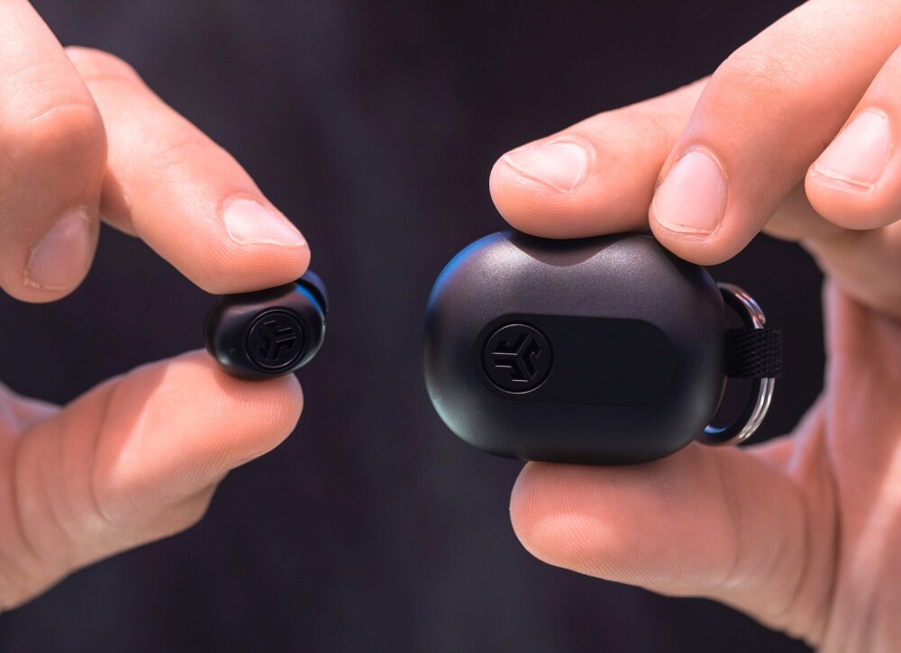 Słuchawki dokanałowe JLAB Jbuds Mini TWS design komfort lekkość dźwięk jakość wrażenia słuchowe ergonomia lekkość sport aktywność podróże czas pracy działanie akumulator