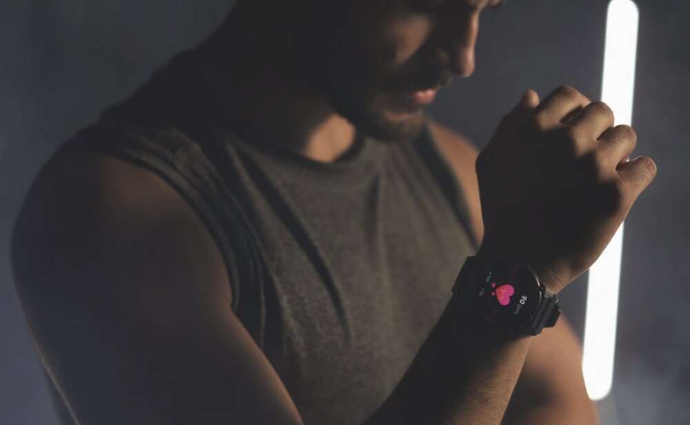 Smartwatch MAXCOM Fit FW63 Cobalt Pro ekran bateria czujniki zdrowie sport pasek ładowanie pojemność rozdzielczość łączność sterowanie krew puls rozmowy smartfon aplikacja