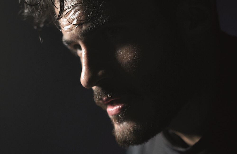 Smartwatch MAXCOM Fit FW63 Cobalt Pro ekran bateria czujniki zdrowie sport pasek ładowanie pojemność rozdzielczość łączność sterowanie krew puls rozmowy smartfon aplikacja