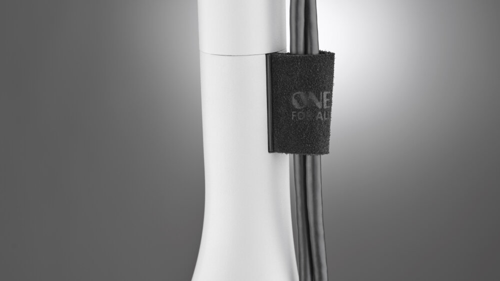 Uchwyt ONE FOR ALL WM7462  - organizer przewodów