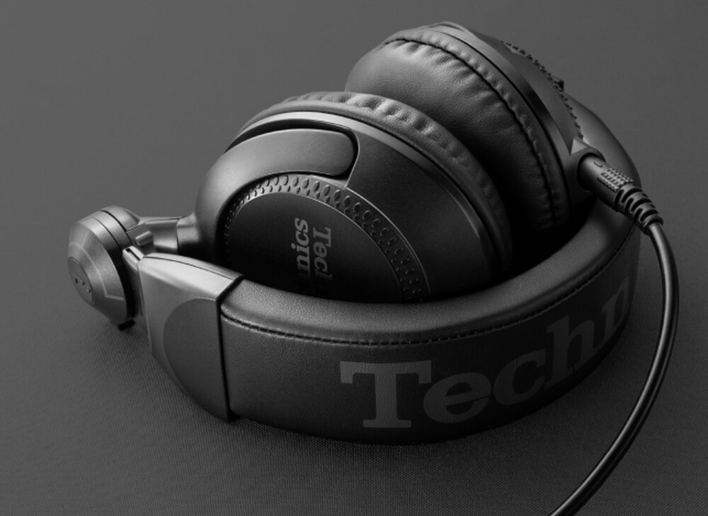Słuchawki nauszne TECHNICS EAH-DJ1200EK dźwięk przestrzenny wygoda design czas pracy jakość dźwięki mikrofon opóźnienia