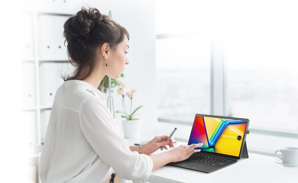 Laptop ASUS Vivobook 13 Slate OLED - kamera FHD na podczerwień (IR)