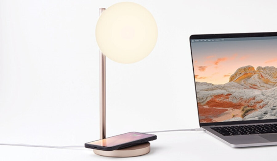 Lampa stołowa LEXON Bubble LH70X - ładowanie