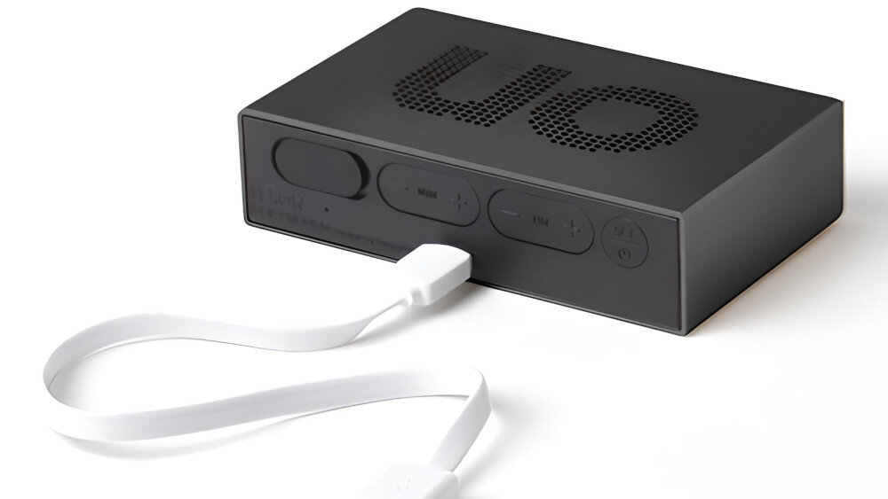 Budzik LEXON Flip Travel  - wykonanie