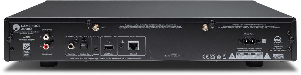 Odtwarzacz sieciowy CAMBRIDGE AUDIO AXN10 pobór mocy 0.5 W czuwanie 20 W praca, odtwarzacz od tyłu na białym tle