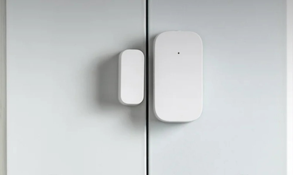 AQARA DW-S03D AQARA DW-S03D drzwiach i oknach szufladach, skrzynkach pocztowych, bramach garażowych czy urządzeniach domowych - czujnik umieszczony na drzwi i futrynie