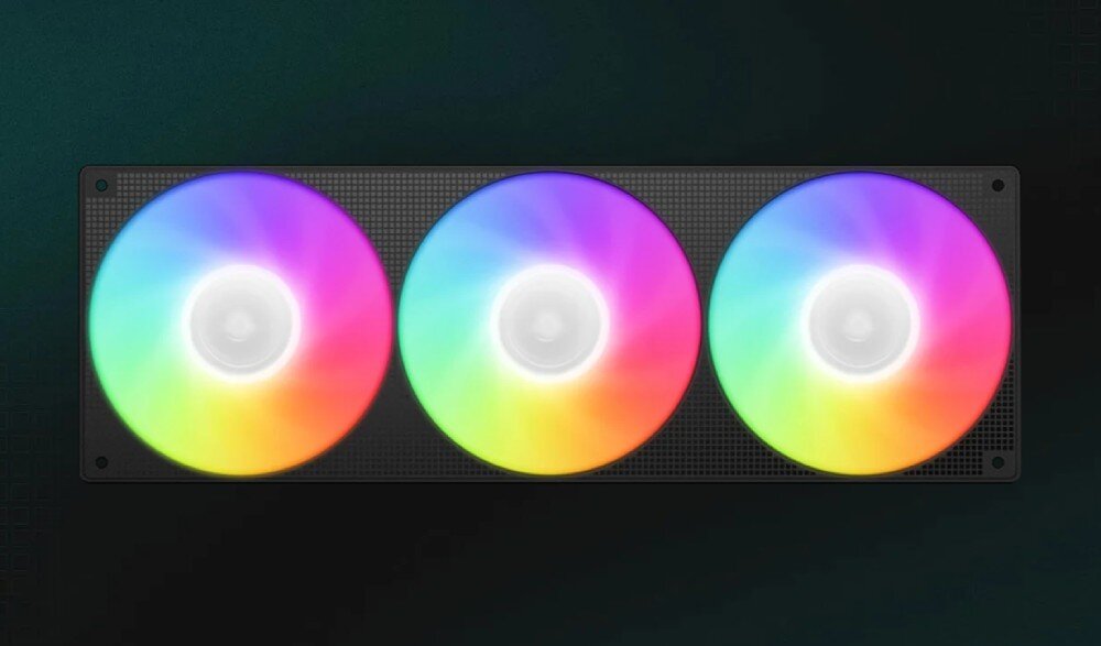 Obudowa DEEPCOOL CH780 Zintegrowany zestaw trzech wentylatorów z wielokolorowym podświetleniem na ciemnym tle