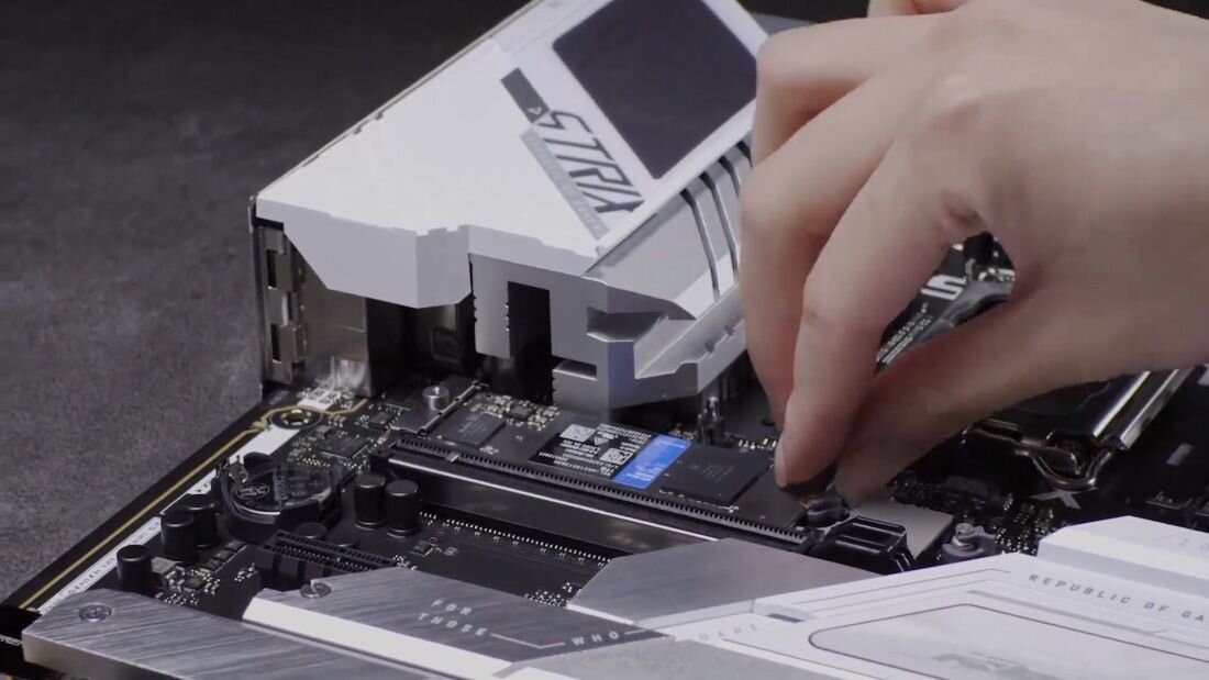 Płyta główna ASUS ROG Strix Z790-A Gaming WiFi II - Q-Latch