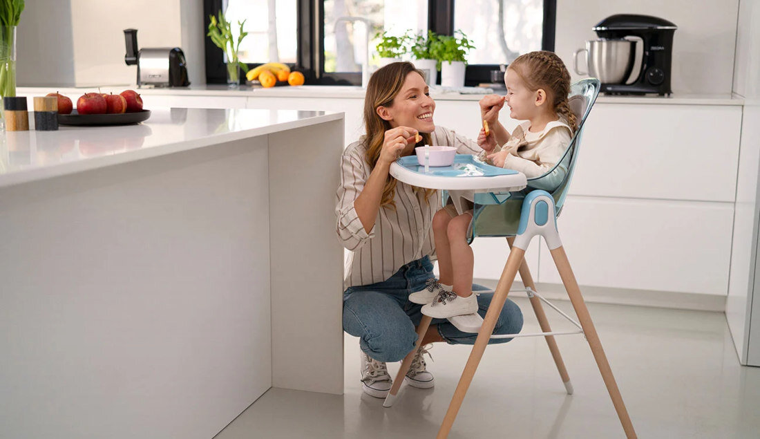 Krzesełko do karmienia LIONELO Maya Biały wiek waga czas wyglad prezentacja design