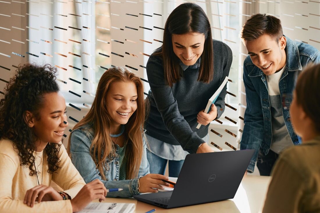 Laptop DELL Inspiron 3535 - ExpressCharge