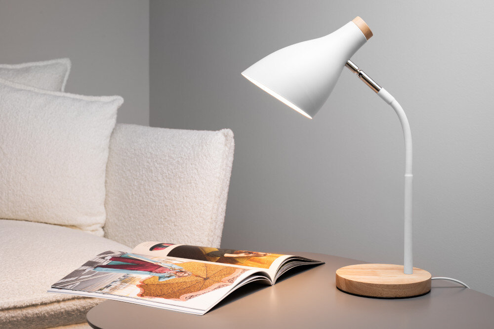 Lampka biurkowa TRACER Scandi minimalistycznym stylem przytulnej atmosfery