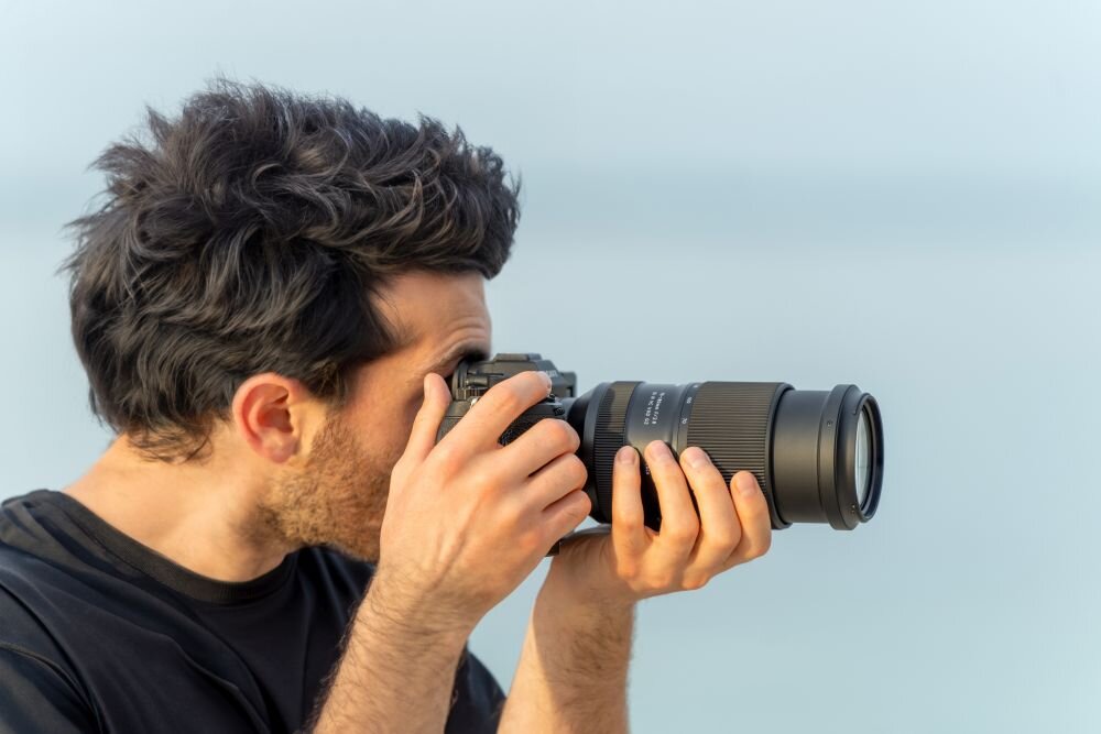 Obiektyw TAMRON 70-180mm f-2.8 DI III VC VXD G2 Sony FE ogniskowa przysłona ostrość pierścienie optyka soczewki powłoki montaż bagnet światło jasność zoom filtry waga