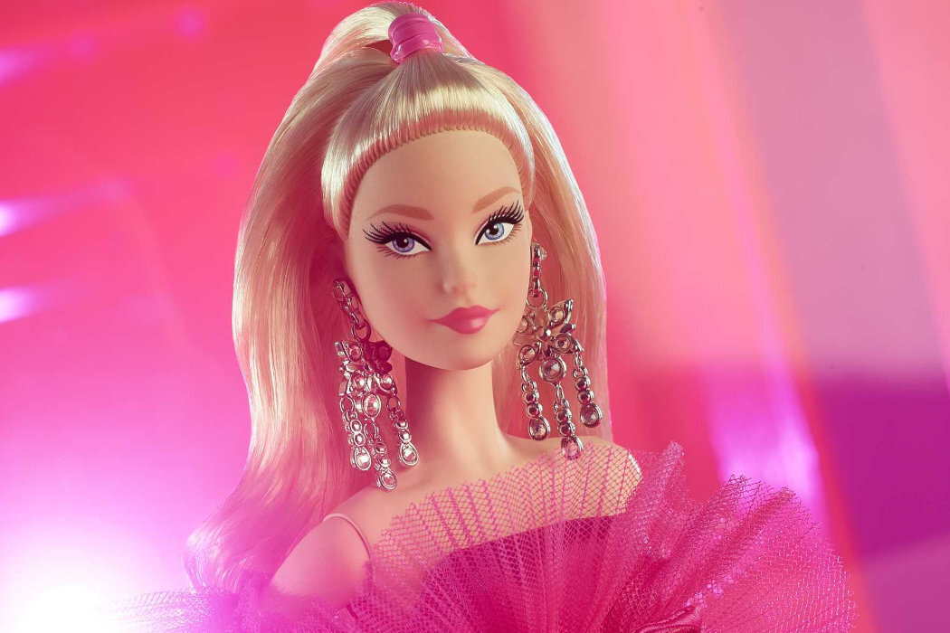 Lalka Barbie Signature Pink Collection GTJ76 podszewka suknia