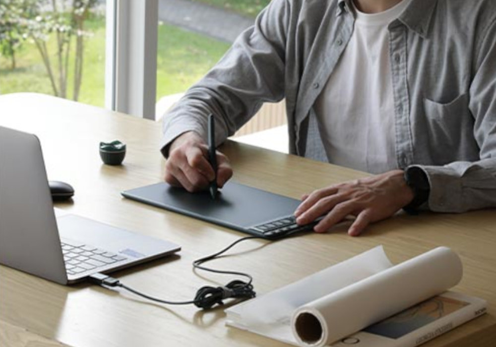 Tablet graficzny HUION Inspiroy 2M styl sztuka początkujący zaawansowany rysik technologia wyposażenie