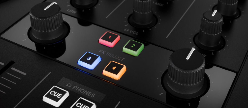 Kontroler DJ NATIVE INSTRUMENTS Traktor Kontrol S2 MK3 - Intuicyjne kontrolowanie