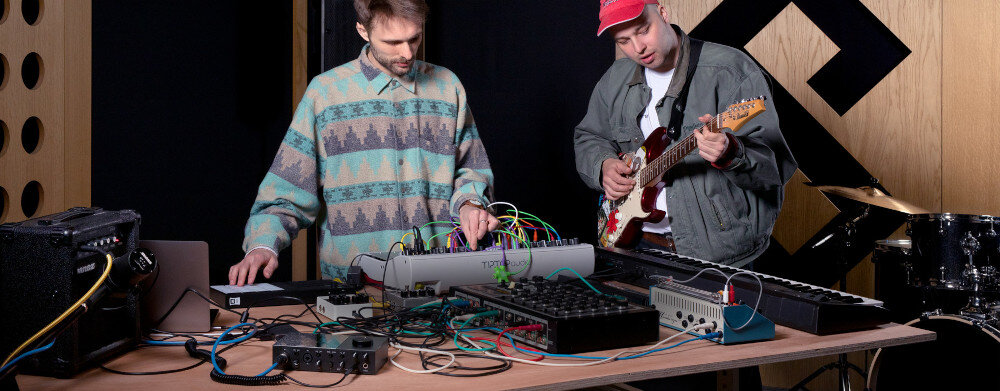 Interfejs NATIVE INSTRUMENTS Komplete Audio 6 MK2 - Interfejs audio 6-kanałowy