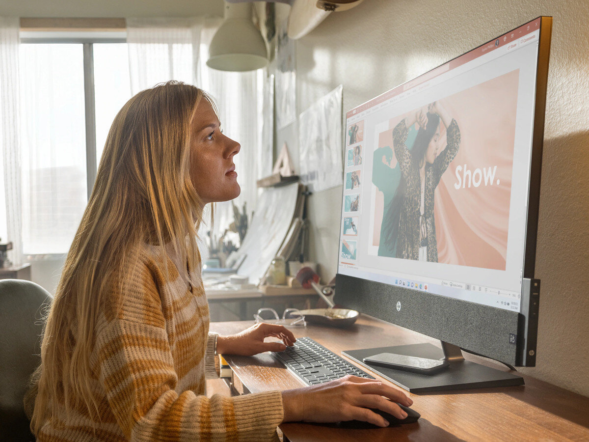 Komputer HP Pavilion 32-b0262nw 31.5 IPS i5-12400T 16GB RAM 1TB SSD Windows 11 Home kamera rozdzielczość przesłona mikrofony