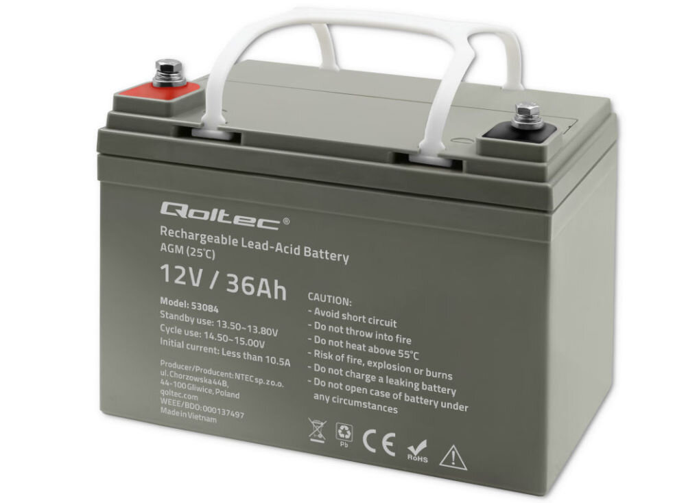 Akumulator QOLTEC 53084 36Ah 12V, zaprojektowany, UPS, alarmowe, długotrwałe, na białym tle akumulator frontem prawo skos