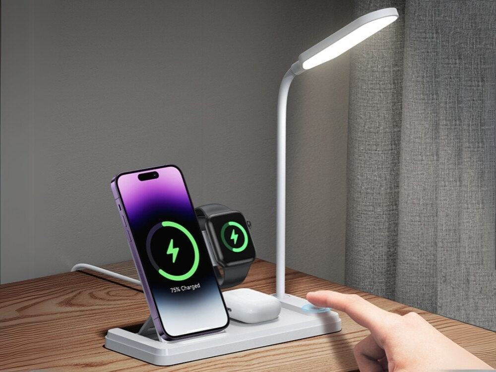 Stacja ładowania USAMS US-CD195
            stacja ładowania ze smartfonem zegarkiem i słuchawkami lampka led poziomy jasności dotykowe sterowanie konstrukcja materiał abs kompaktowa