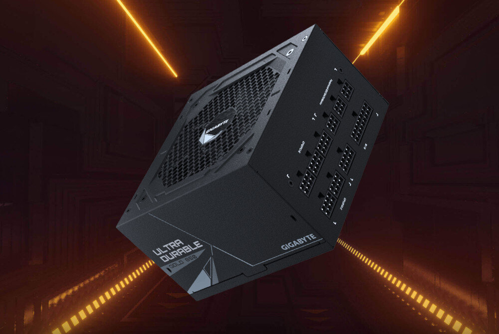 Komputer MAD DOG MD13700KF-I10R32 i7-13700KF 32GB 2TB SSD Radeon RX7800XT zasilacz moc certyfikat sprawność okablowanie modularność zabezpieczenia