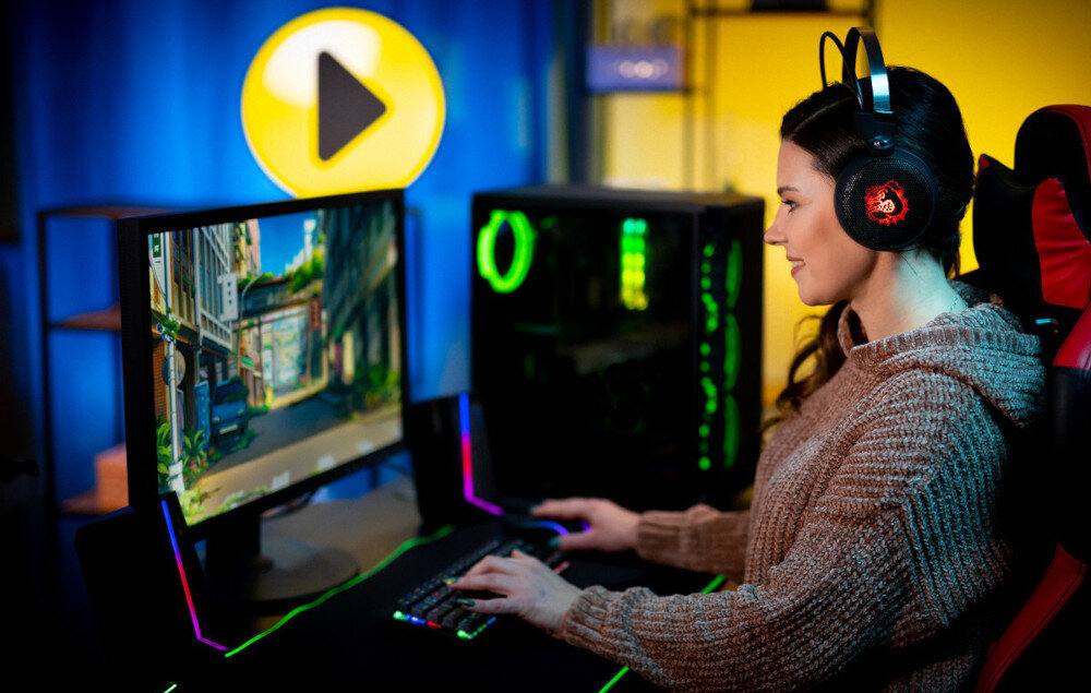 Komputer MAD DOG MD13700KF-I10R32 i7-13700KF 32GB 2TB SSD Radeon RX7800XT cechy zalety opis przeznaczenie wygląd testy