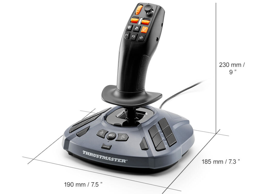 Joystick PC THRUSTMASTER SimTask FarmStick prezentacja urządzenia od frontu pod kątem na białym tle wraz z wymiarami siedem przycisków dwa przełączniki kołyskowe minidrążek pokrętło kciukowe zestaw funkcji ułatwia obsługę maszyn szybkie przełączanie sześć dodatkowych działań