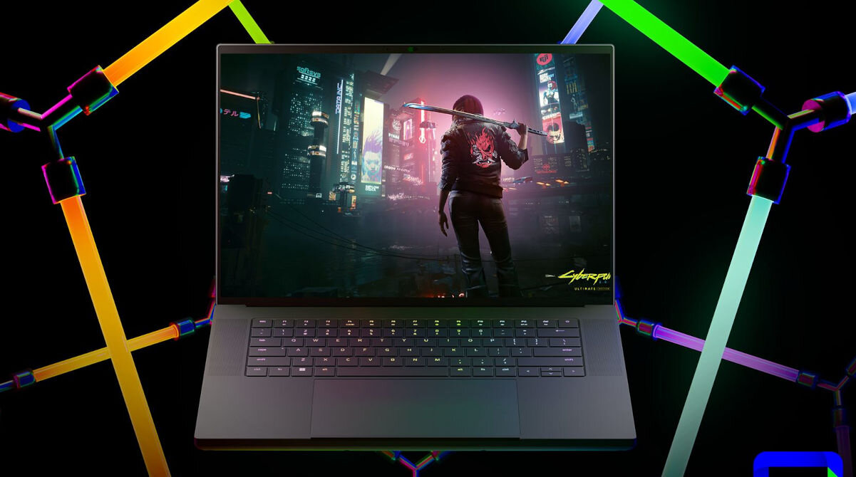Laptop RAZER Blade 16 240Hz i9-13950HX 32GB RAM 1TB SSD GeForce RTX4070 Windows 11 Home 3840 x 2400 px 240Hz