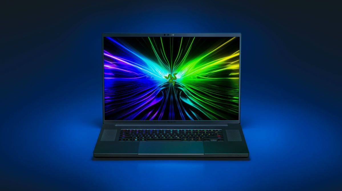 Laptop RAZER Blade 18 K9-NT 18 IPS 240Hz i9-13950HX 32GB RAM 2TB SSD GeForce RTX4090 Windows 11 Home dwa dyski SSD PCIe NVMe 4.0 x4 o pojemności 1000 GB dające łącznie 2 TB pamięci