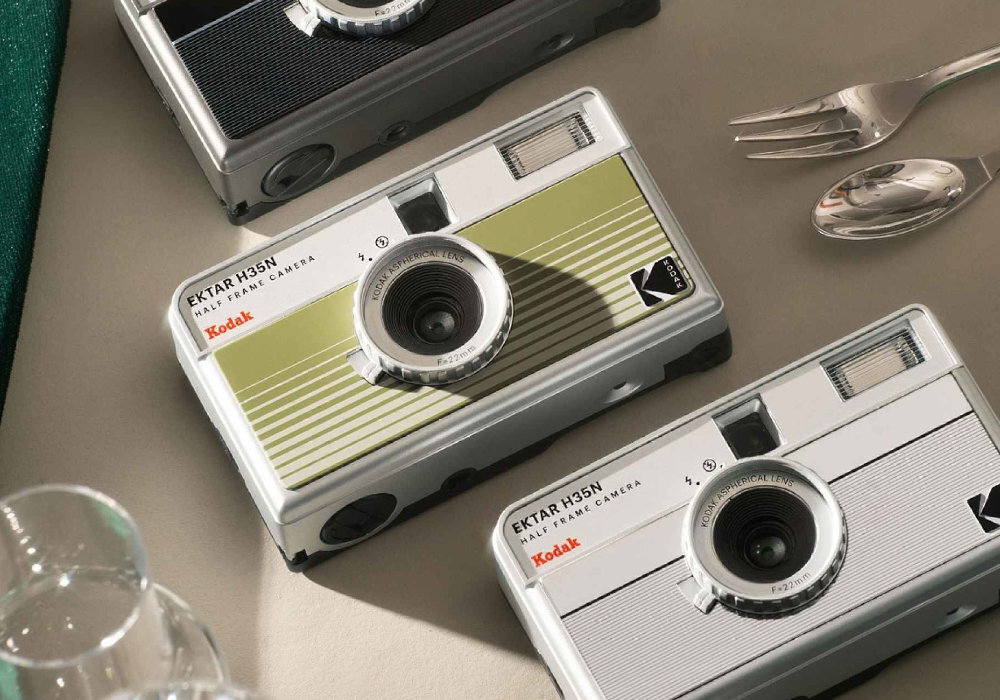 Aparat analogowy KODAK Ektar H35N kreatywność jakość eksperymentowanie funkcjonalność ilość wyposażenie
