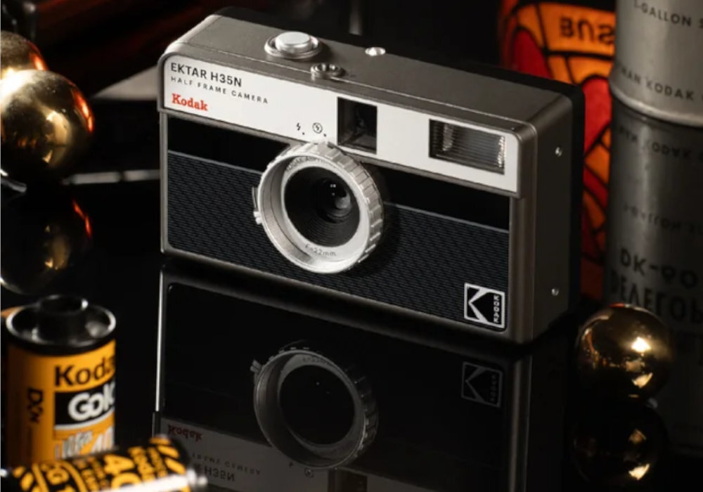 Aparat analogowy KODAK Ektar H35N kreatywność jakość eksperymentowanie funkcjonalność ilość wyposażenie