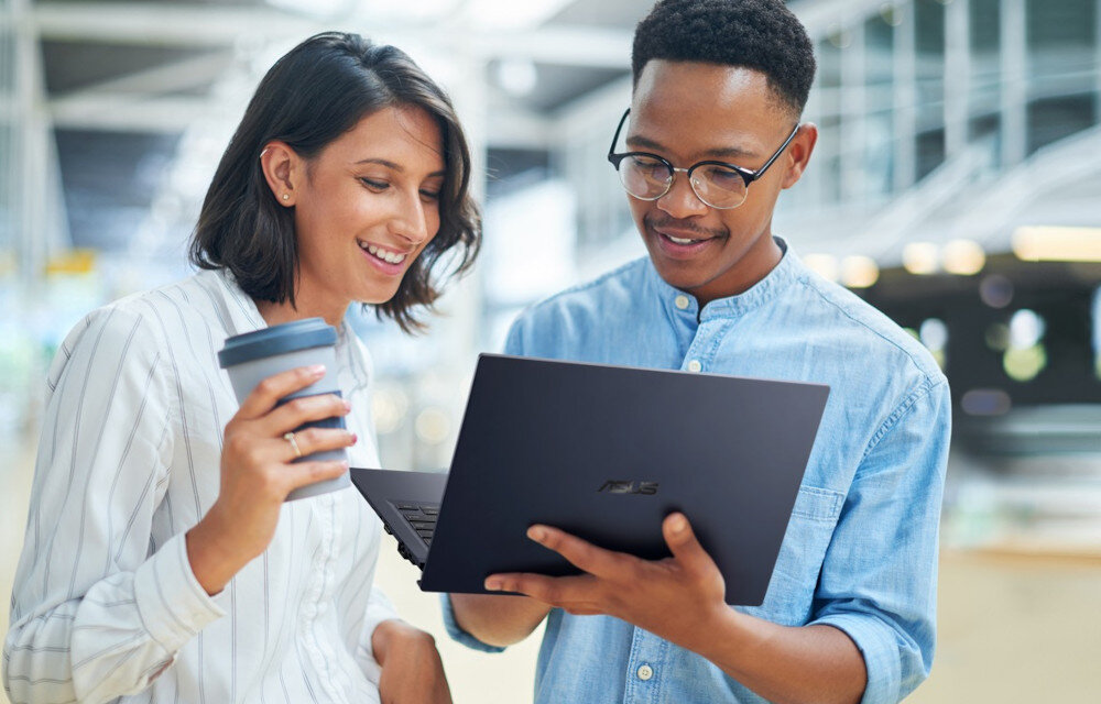 Laptop ASUS ExpertBook 90NX0571-M021D0 14 i7-1255U 16GB RAM 512GB SSD Windows 11 Professional wytrzymalość standard waga