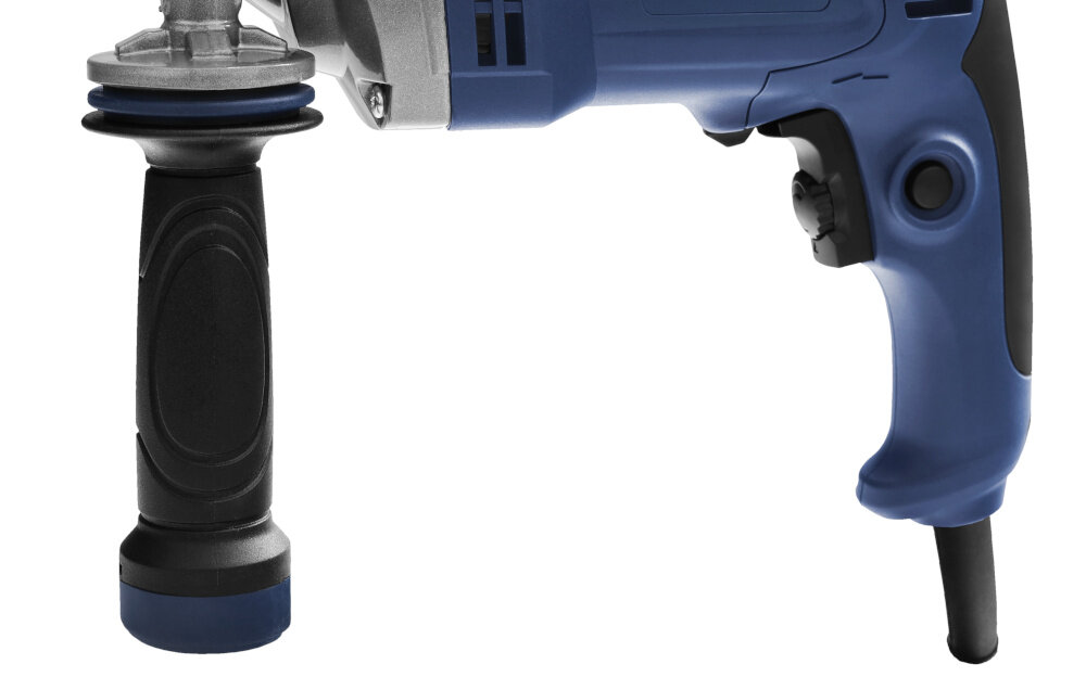 Wiertarka udarowa CELMA PROFESSIONAL PRCm 13GEO zbliżenie na rękojeść dodatkową wielopozycyjna rękojeść boczna pewny chwyt stabilna praca w różnych pozycjach ergonomiczna konstrukcja waga 2,7 kg niewielkie wymiary (27 × 31 x 8 cm wytrzymała obudowa precyzyjnie wykonane elementy przekładni