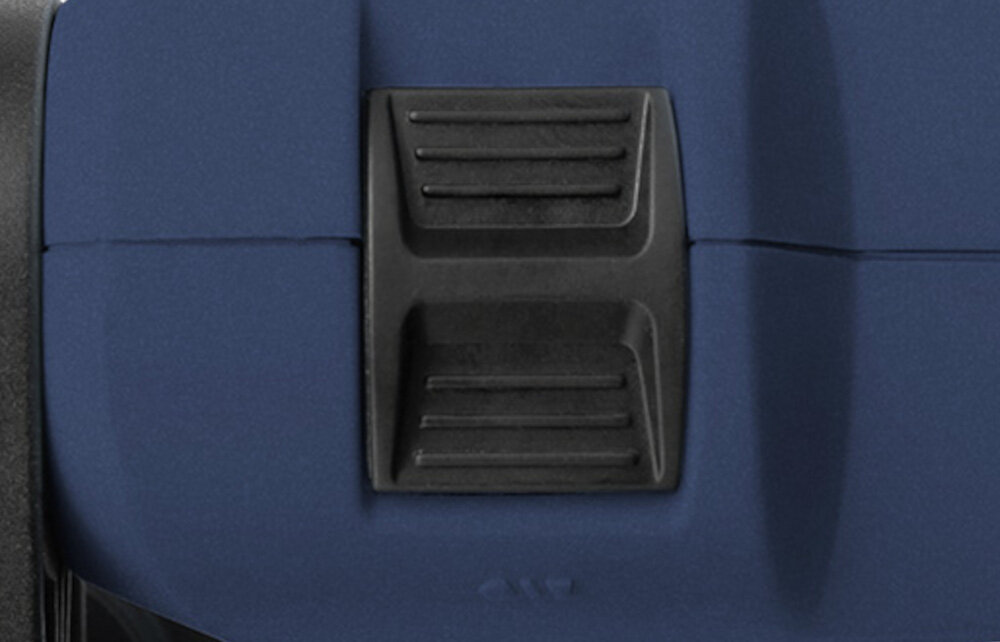 Wiertarka udarowa CELMA PROFESSIONAL PRCk 13GEO zbliżenie na przełącznik funkcji funkcja udaru o częstotliwości do 44800/min wiercenie w betonie i innych twardych materiałach otwory powstają szybciej praca przy mniejszym wysiłku fizycznym