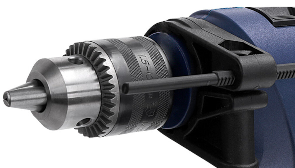 Wiertarka udarowa CELMA PROFESSIONAL PRCk 13GEO zbliżenie na uchwyt wiertarski uchwyt kluczykowy 3–13 mm stosowanie wierteł i akcesoriów o różnych średnicach uniwersalność zwiększa efektywność pracy