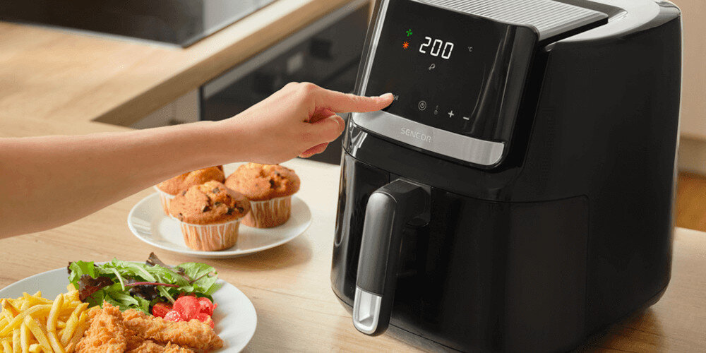 Air Fryer Frytkownica beztłuszczowa SENCOR SFR 6550BK 6.5 l, filtr antyzapachowy Czarny Gotowe w kilka minut szybkie nagrzewanie czas 10 automatycznych programów potrawy wygodne rozwiązanie