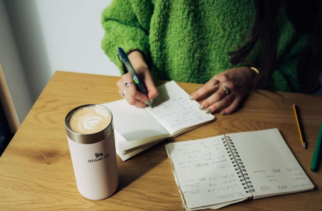 Kubek termiczny STANLEY AeroLight 0,47 l Szary  Łatwe czyszczenie Możliwość mycia w zmywarce Prosta forma higiena czyszczenie Brak BPA Wysokiej jakości materiały 