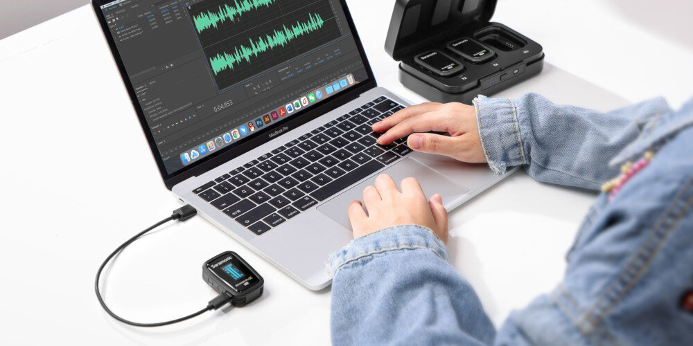 System bezprzewodowy SARAMONIC Blink500 ProX B2R długa praca na baterii akumulatory nieprzerwaną pracę do 10 godzin kabla USB-C