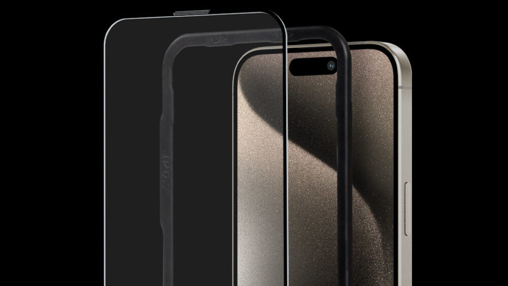 Szkło hartowane CRONG Anti-Bacterial 3D Armour Glass do Apple iPhone 15  - instalacja