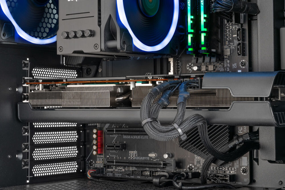 Komputer MAD DOG BQ500FX-A08DR32 R7-5700X 32GB RAM 1TB SSD Radeon RX6800 płyta główna rozbudowa wsparcie chipset interfejsy Internet łączność