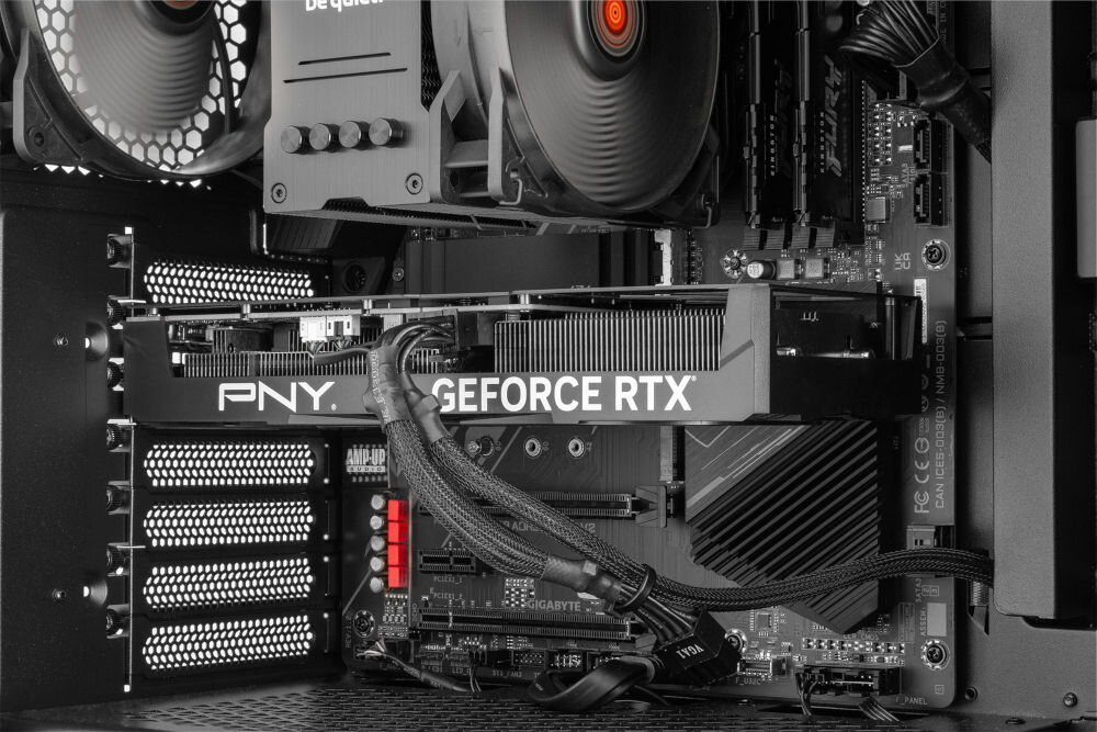 Komputer MAD DOG BQ500-A07DB32 R7-5700X 32GB RAM 1TB SSD GeForce RTX4060Ti/16 karta graficzna jakość grafika architektura VRAM Raytracing