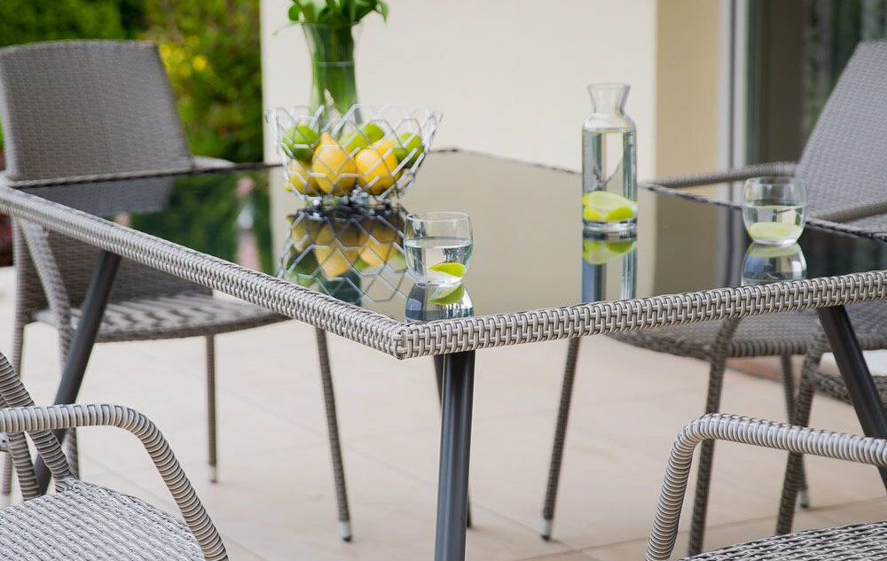 Stół ogrodowy PATIO Lupus 47181 Szary przeznaczenie ogród taras balkon wymiary design wygląd kształt kolor kolorystyka