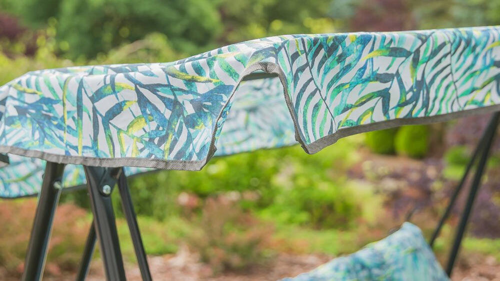 Huśtawka ogrodowa PATIO Tora G045-01PB funkcja ochrony daszek wykonanie poliester potrzeby preferencje dostosowanie